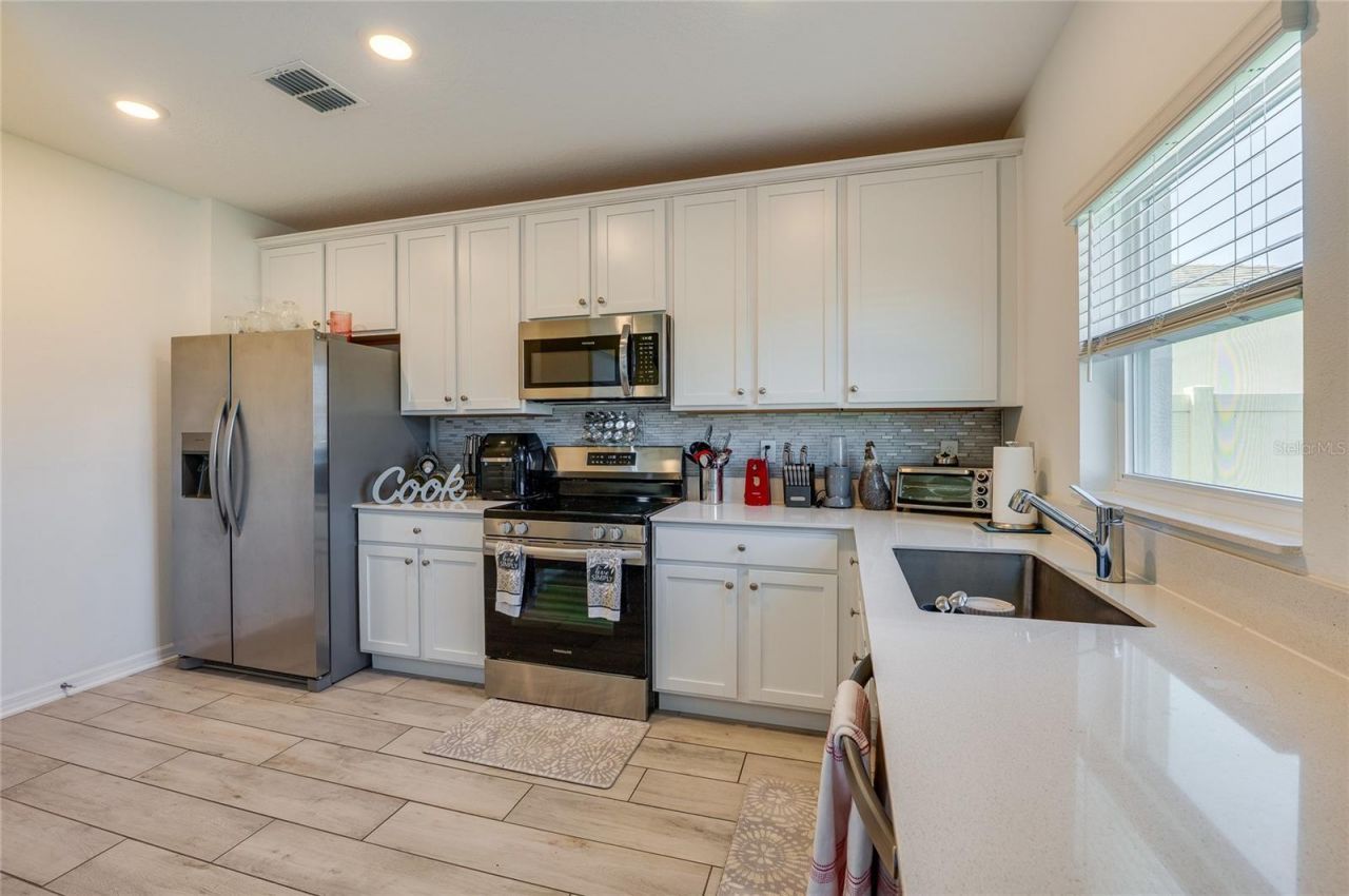 3986 Willowbrook Drive, Edgewater, FL 32141 Photo