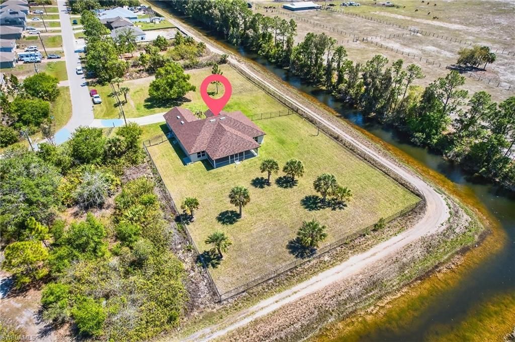 533 Willowbrook Dr , Lehigh Acres, FL 33972 Photo