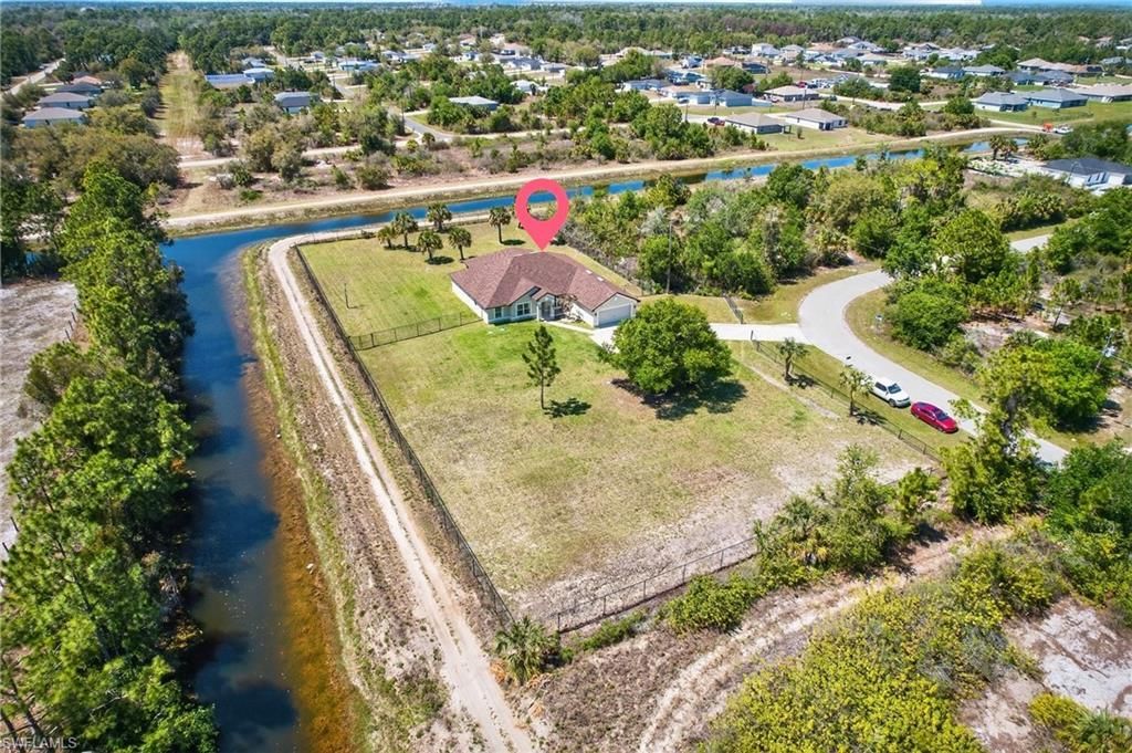 533 Willowbrook Dr , Lehigh Acres, FL 33972 Photo