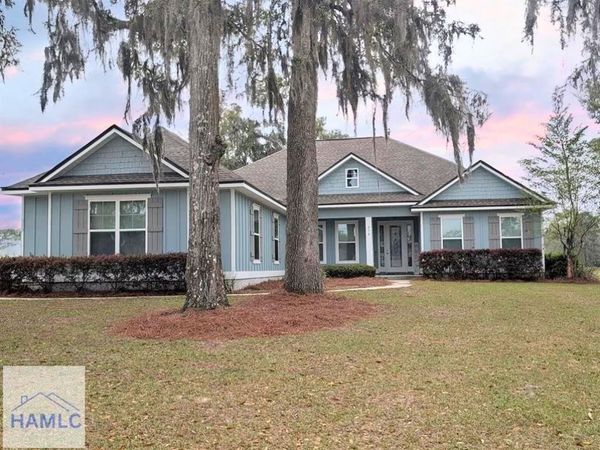 379 Harbour Island Circle, Waverly, GA 31565