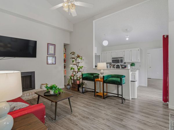 8119 Summa Ave, Unit #c, Baton Rouge, LA 70809