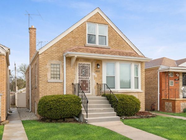 8025 S Mozart Street, Chicago, IL 60652