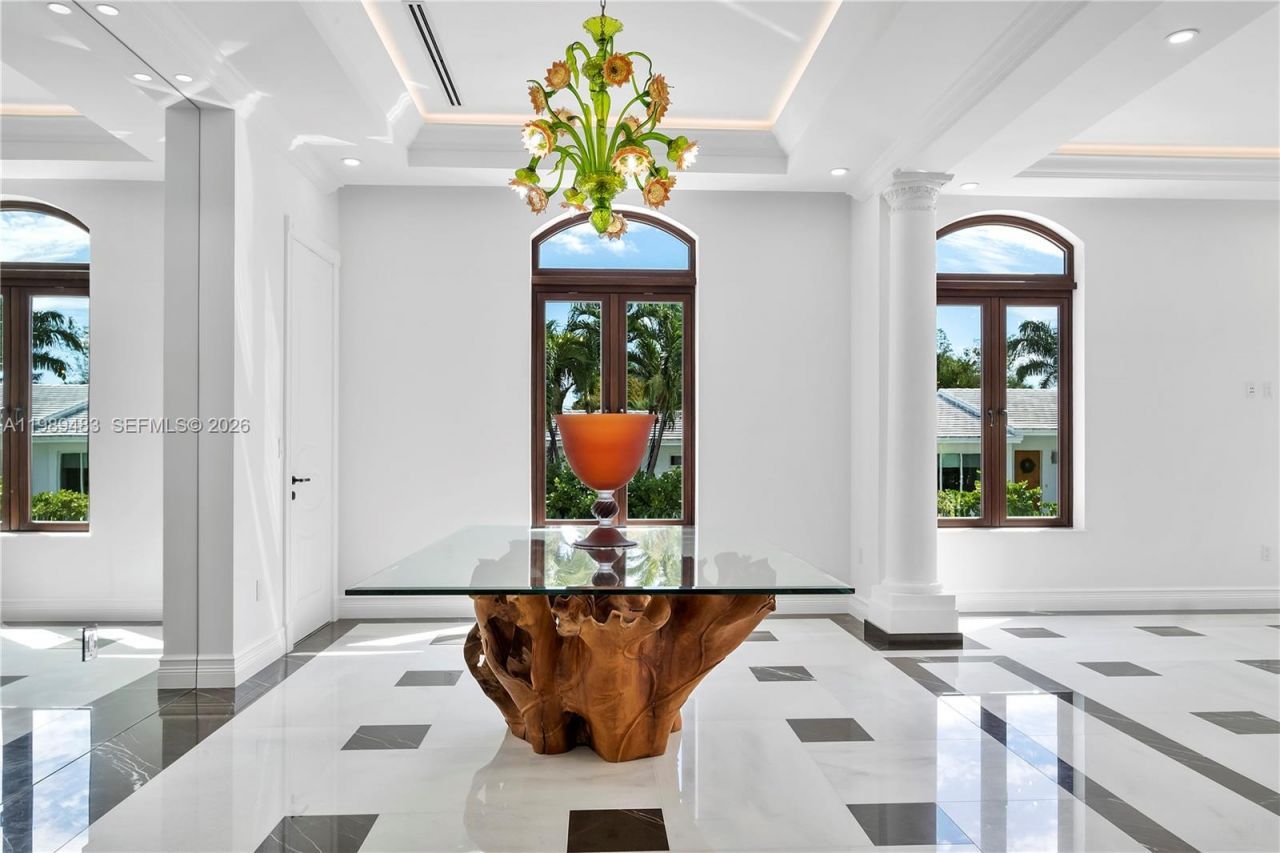 919 92nd St, Surfside, FL 33154 Photo