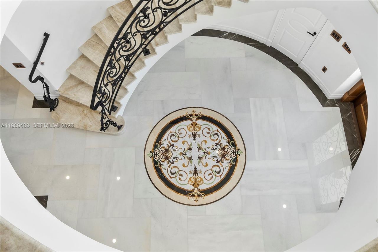 919 92nd St , Surfside, FL 33154 Photo