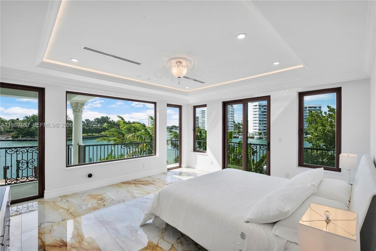 919 92nd St , Surfside, FL 33154 Photo