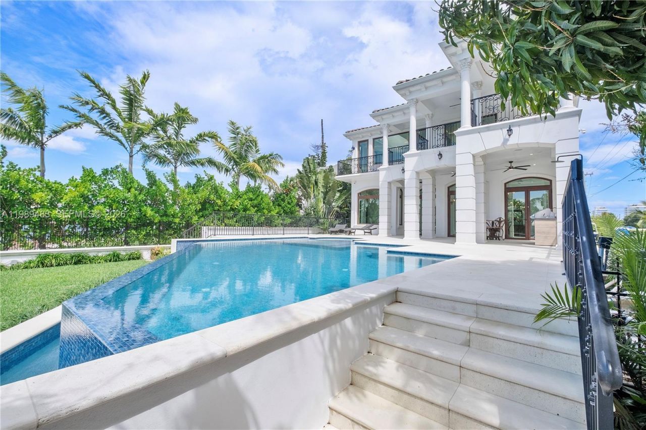 919 92nd St , Surfside, FL 33154 Photo