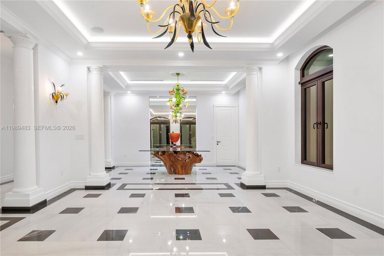 919 92nd St , Surfside, FL 33154 Photo