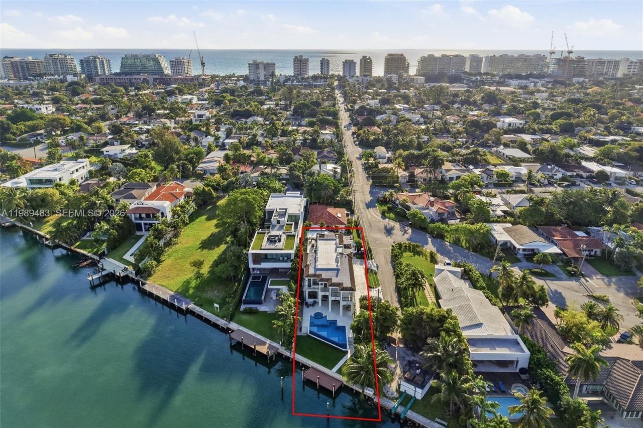 919 92nd St, Surfside, FL 33154 Photo