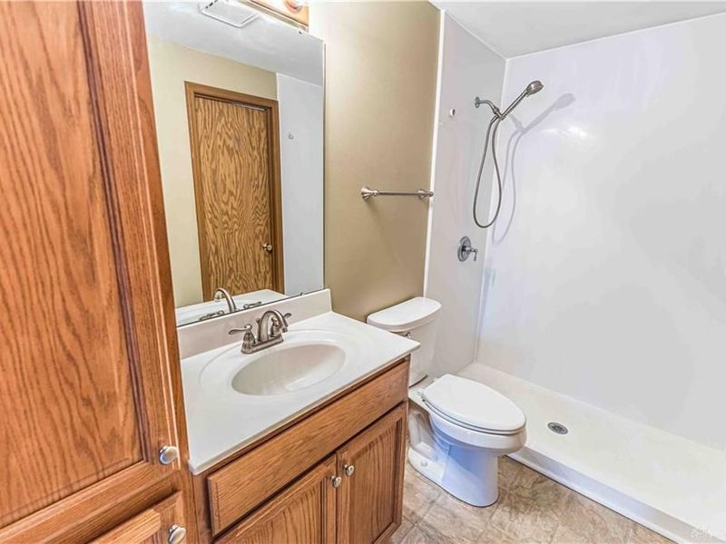 2266 Nutmeg Court, Fairborn, OH 45324 Photo 9