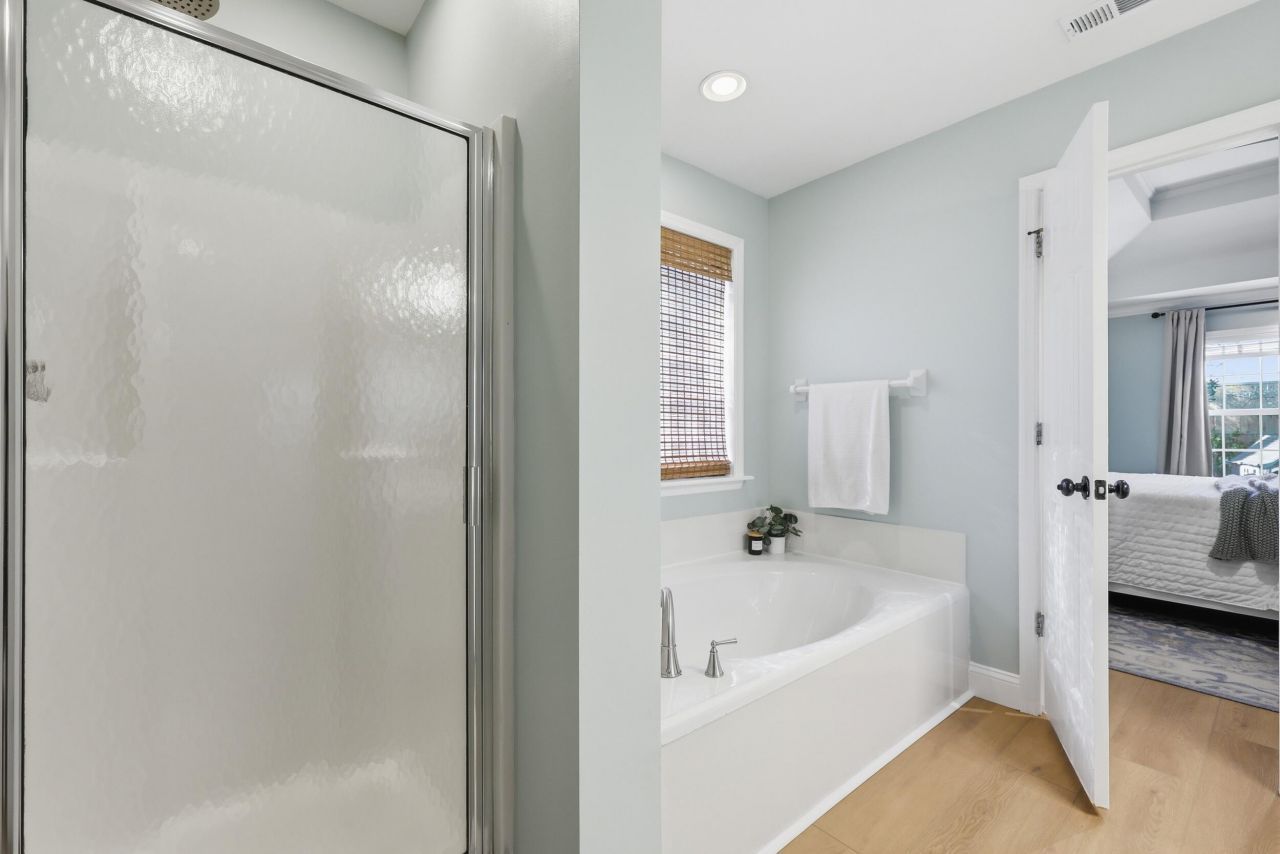 306 Hook Lane Photo 18