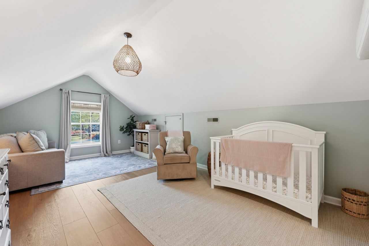 306 Hook Lane Photo 24