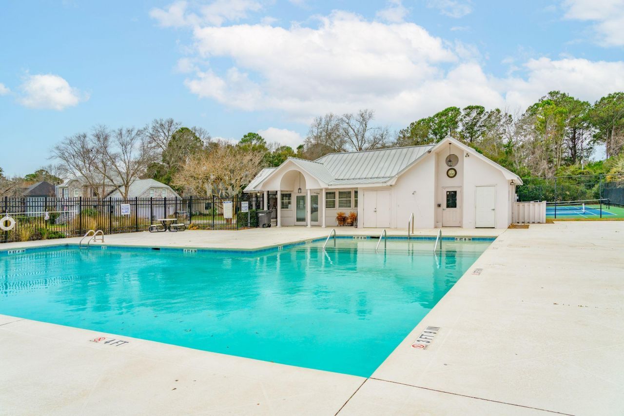 306 Hook Lane Photo 34