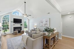 306 Hook Lane photo 4