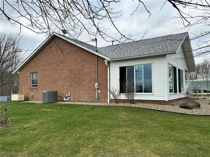 17437 Early Cemetary Road SW, Kimbolton, OH 43749 Photo 9