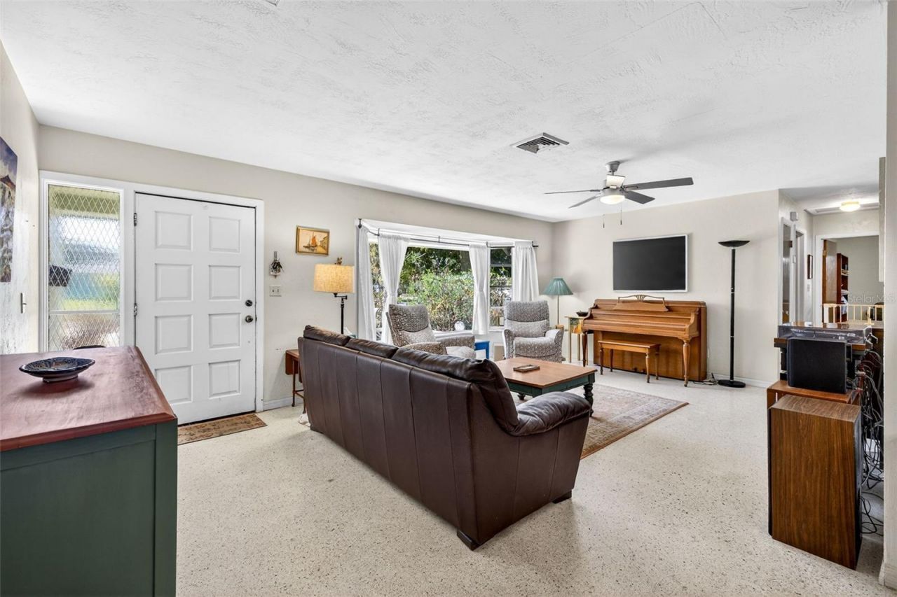 6019 8th Avenue N, Saint Petersburg, FL 33710 Photo