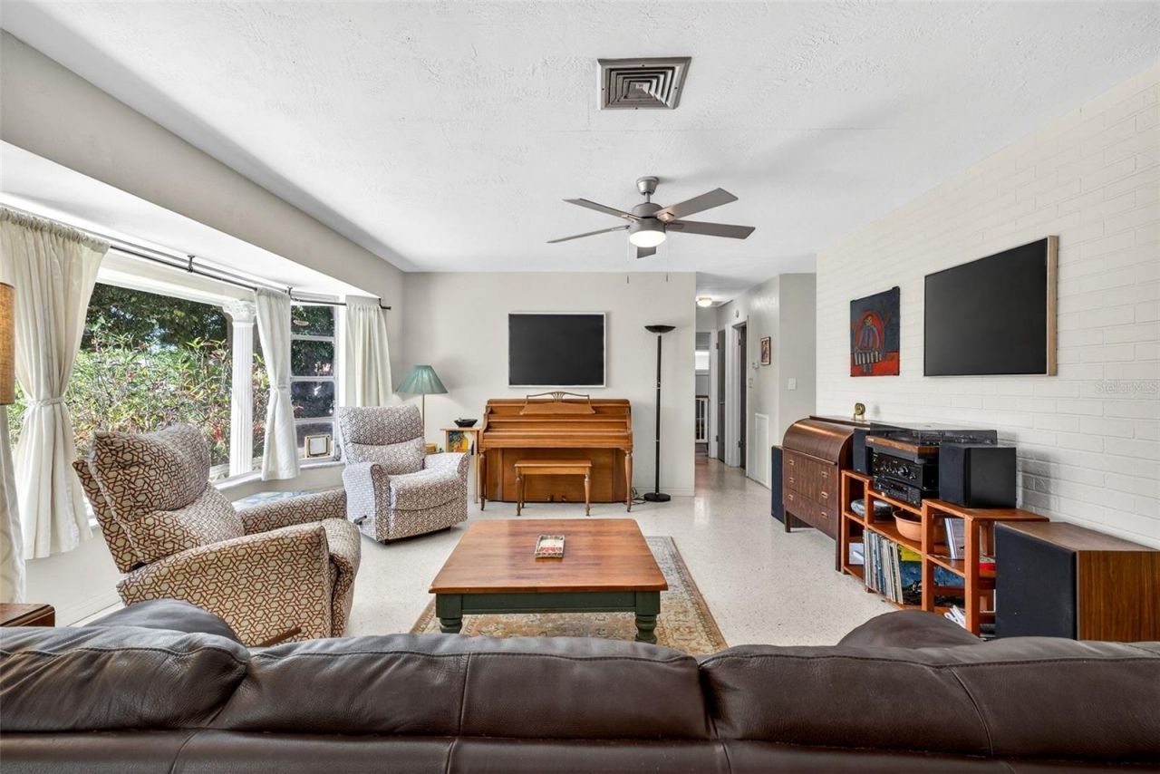 6019 8th Avenue N, Saint Petersburg, FL 33710 Photo