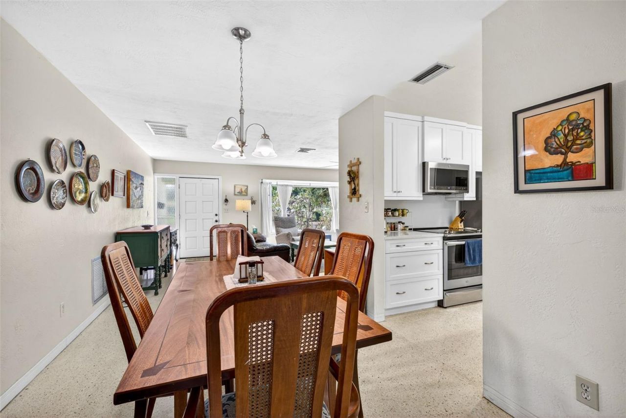 6019 8th Avenue N, Saint Petersburg, FL 33710 Photo