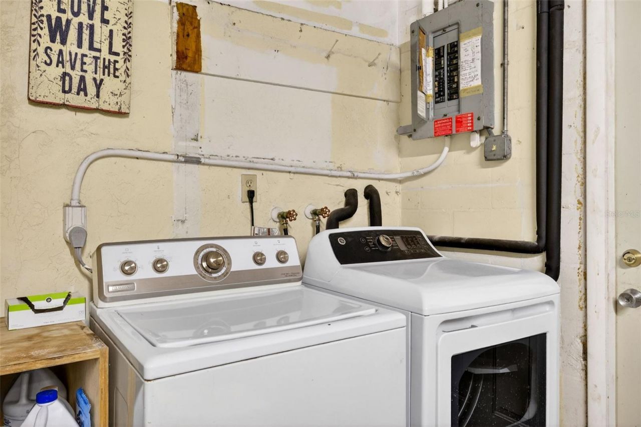 6019 8th Avenue N, Saint Petersburg, FL 33710 Photo