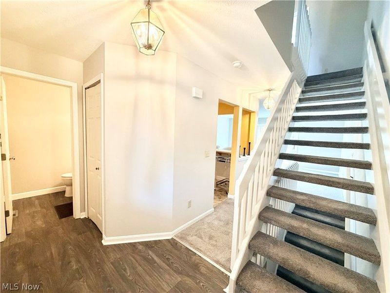 719 Gold Leaf Court, Streetsboro, OH 44241 Photo 8