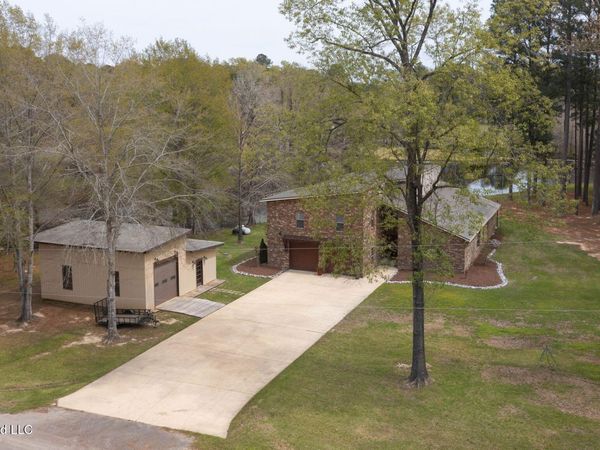 185 W Neal Road, Florence, MS 39073