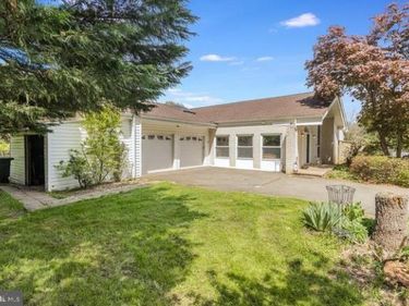 10108 BAILEYSBURG LANE, NOKESVILLE, VA 20181