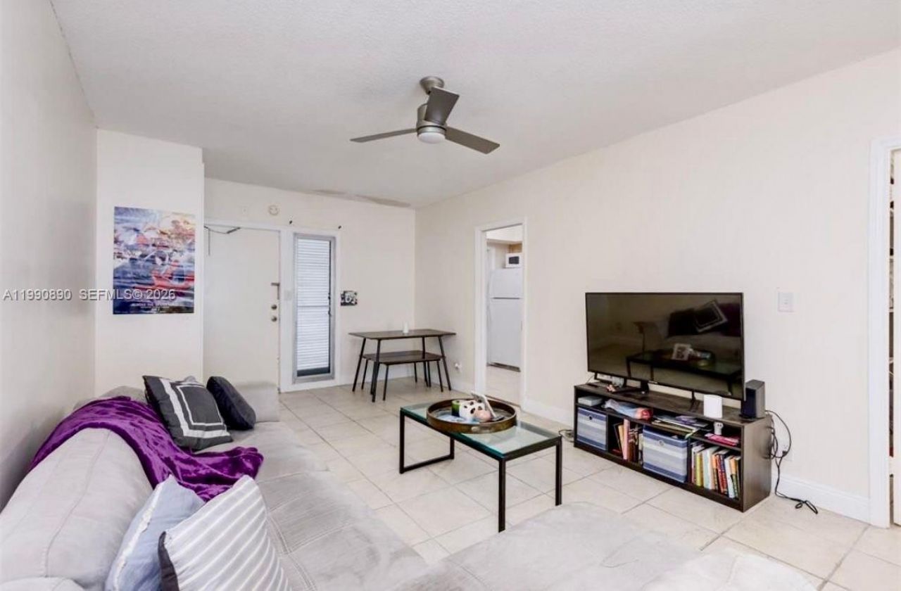 1967 S Ocean Blvd , Unit 205, Lauderdale by the Sea, FL 33062 Photo
