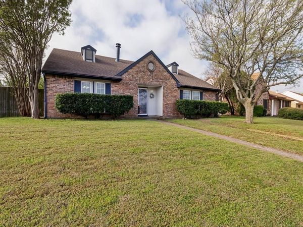 431 Whitney Street, Cedar Hill, TX 75104