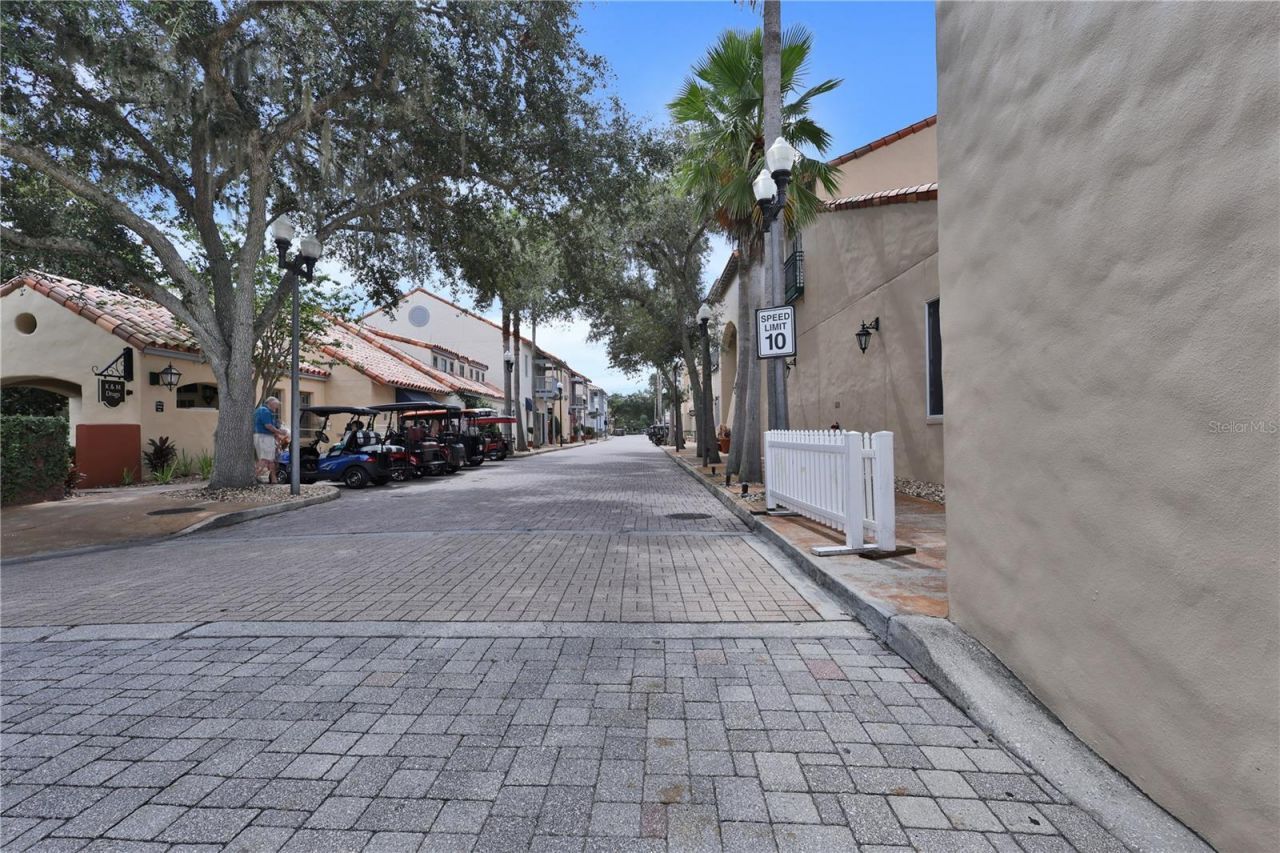 352 Hamrick Drive, Kissimmee, FL 34759 Photo