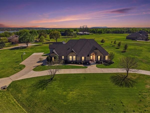 1201 E Iberian Court, Granbury, TX 76048
