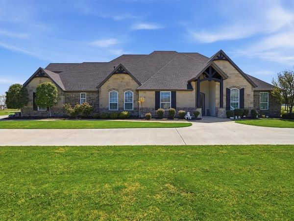 1201 E Iberian Court, Granbury, TX 76048