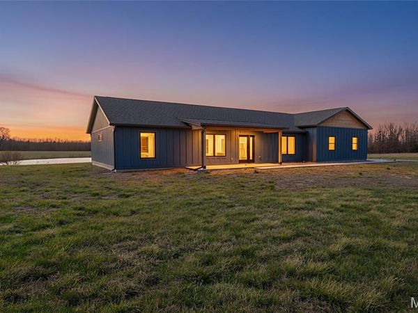 4218 Oak Hill Road , Cuba, MO 65453