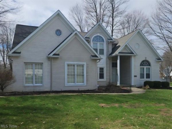 2674 High Hampton Trail, Cuyahoga Falls, OH 44223