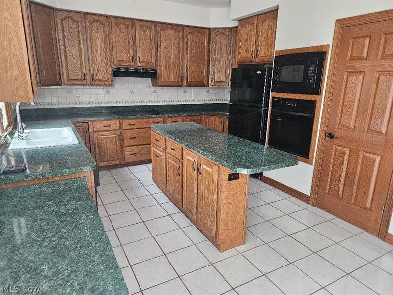 2674 High Hampton Trail, Cuyahoga Falls, OH 44223 Photo 4