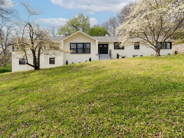 6612 Fox Hollow Rd , Nashville, TN 37205