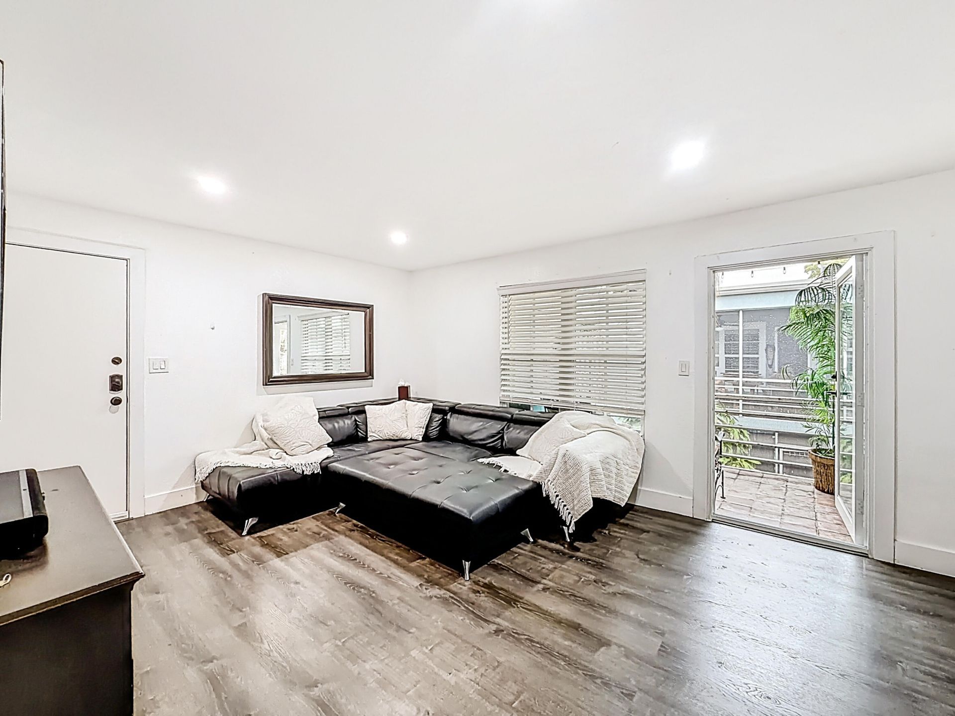 305 SE 11th Avenue, Unit D, Pompano Beach, FL 33060 Photo