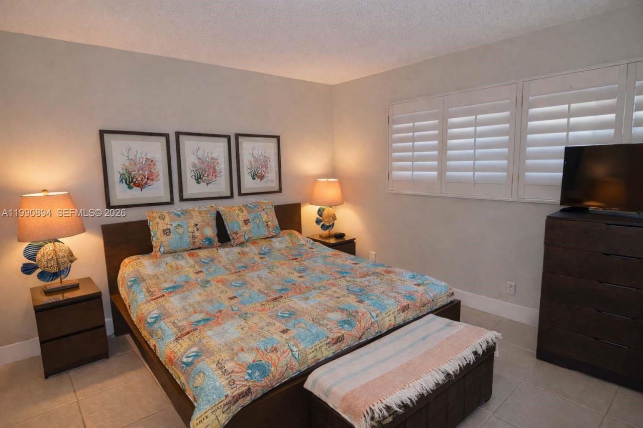 3530 NW 52nd Ave, Unit 509, Lauderdale Lakes, FL 33319 Photo