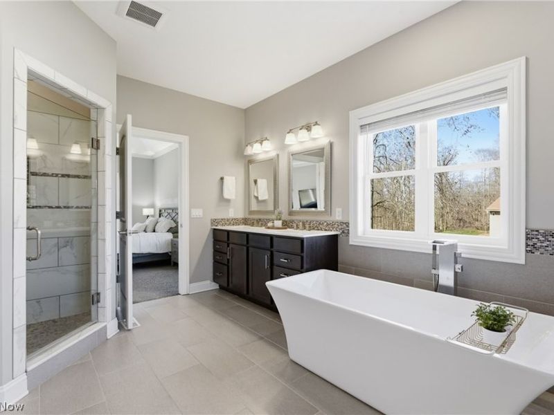 10900 Angela Drive, Kirtland, OH 44094 Photo 12