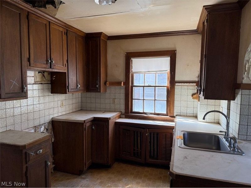 16173 Glynn Road, East Cleveland, OH 44112 Photo 10