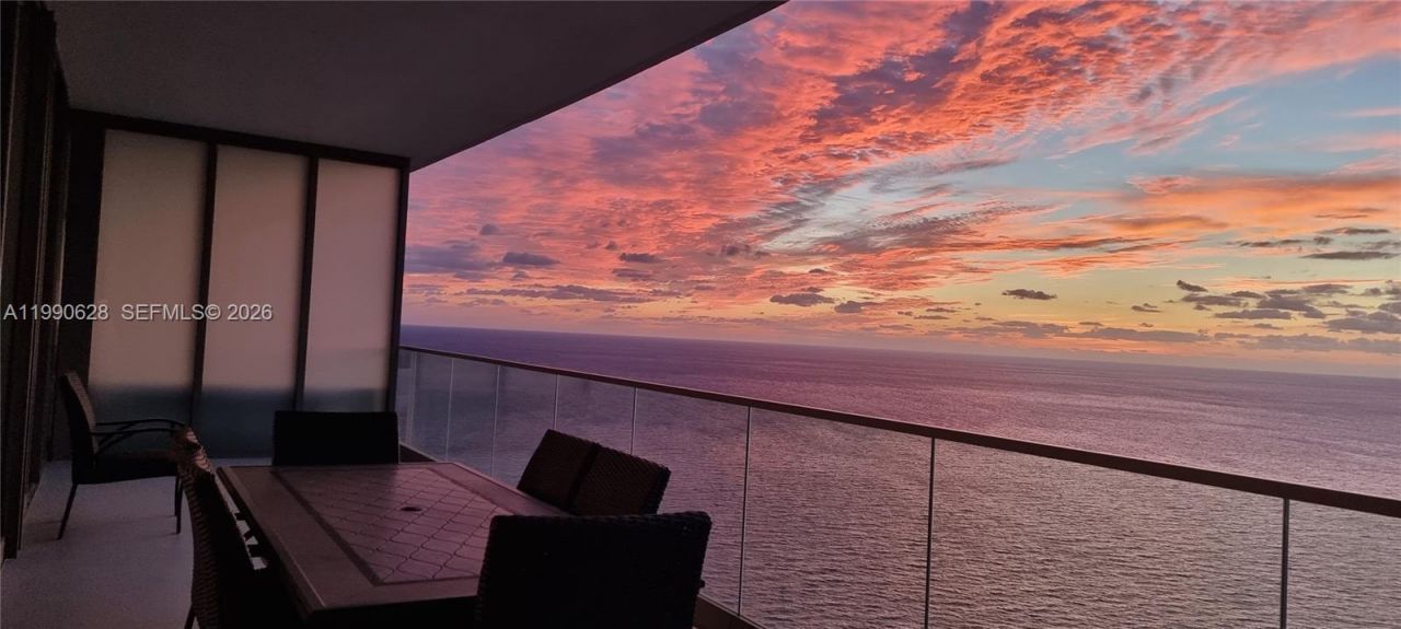 18975 Collins Ave , Unit 5103, Sunny Isles Beach, FL 33160 Photo