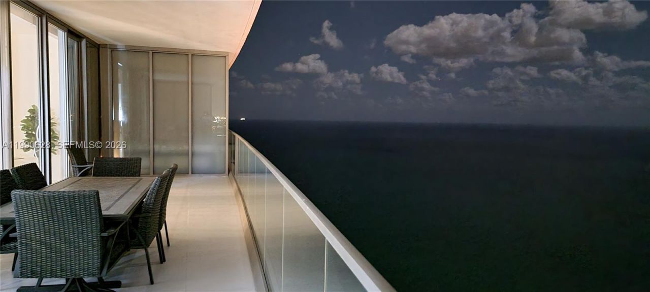 18975 Collins Ave , Unit 5103, Sunny Isles Beach, FL 33160 Photo