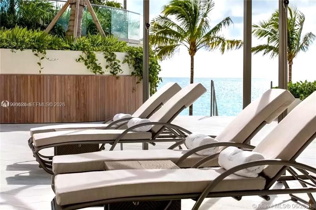 18975 Collins Ave , Unit 5103, Sunny Isles Beach, FL 33160 Photo