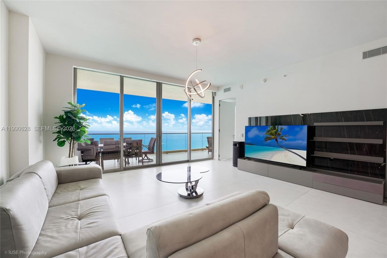 18975 Collins Ave , Unit 5103, Sunny Isles Beach, FL 33160 Photo