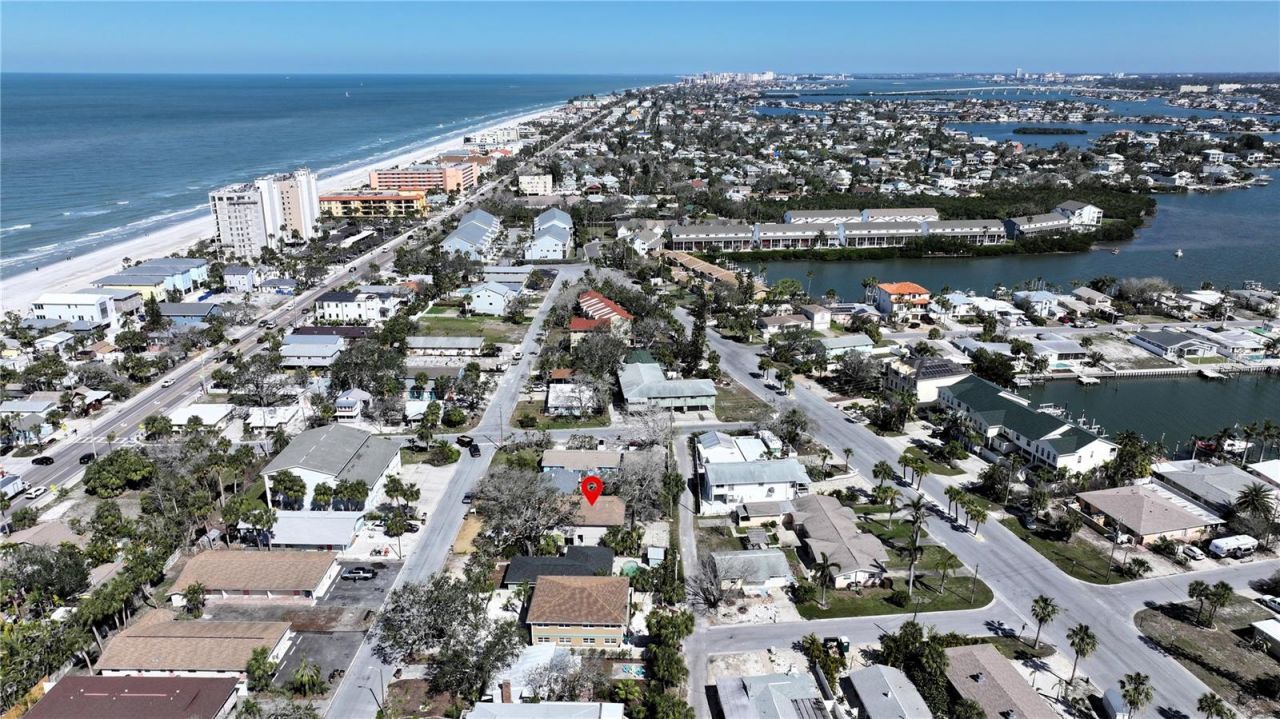 725 1st Street, Indian Rocks Beach, FL 33785 Photo