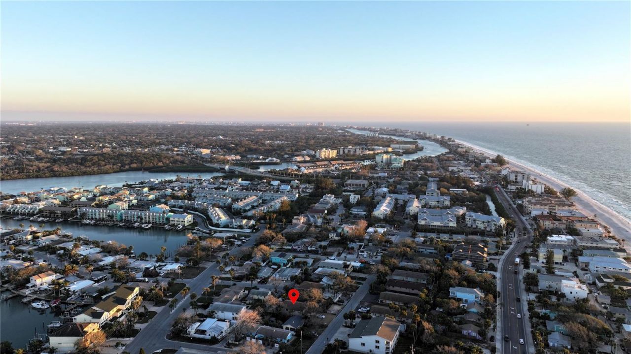 725 1st Street, Indian Rocks Beach, FL 33785 Photo