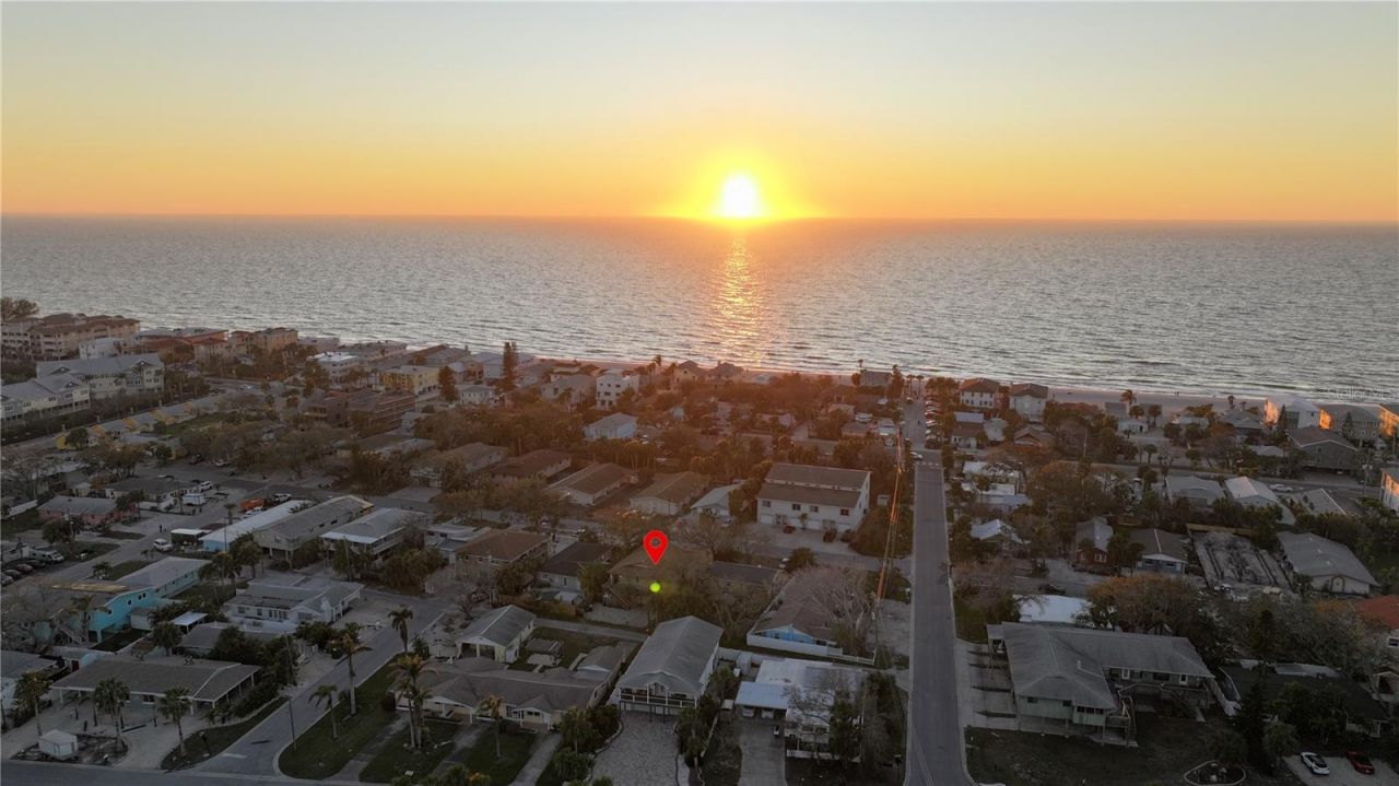 725 1st Street, Indian Rocks Beach, FL 33785 Photo