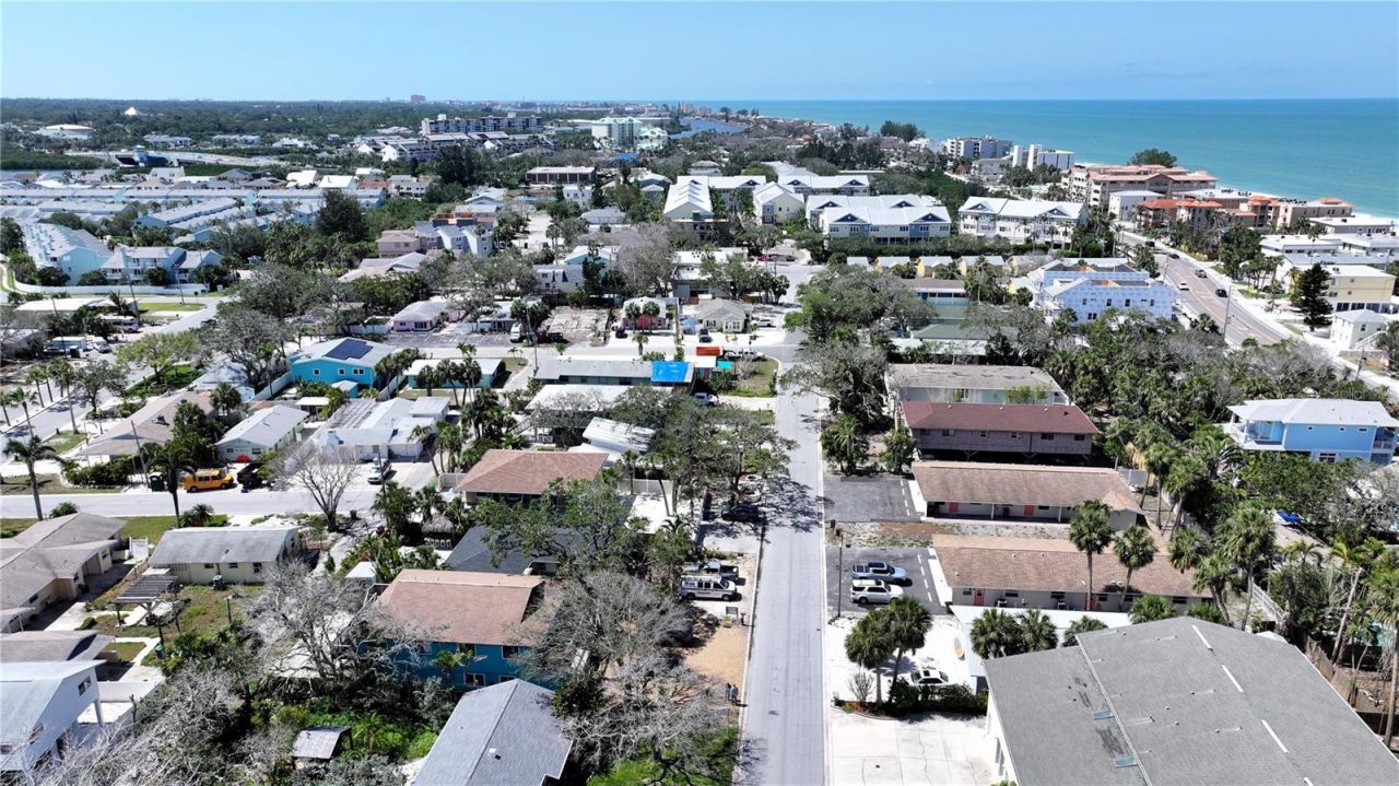 725 1st Street, Indian Rocks Beach, FL 33785 Photo