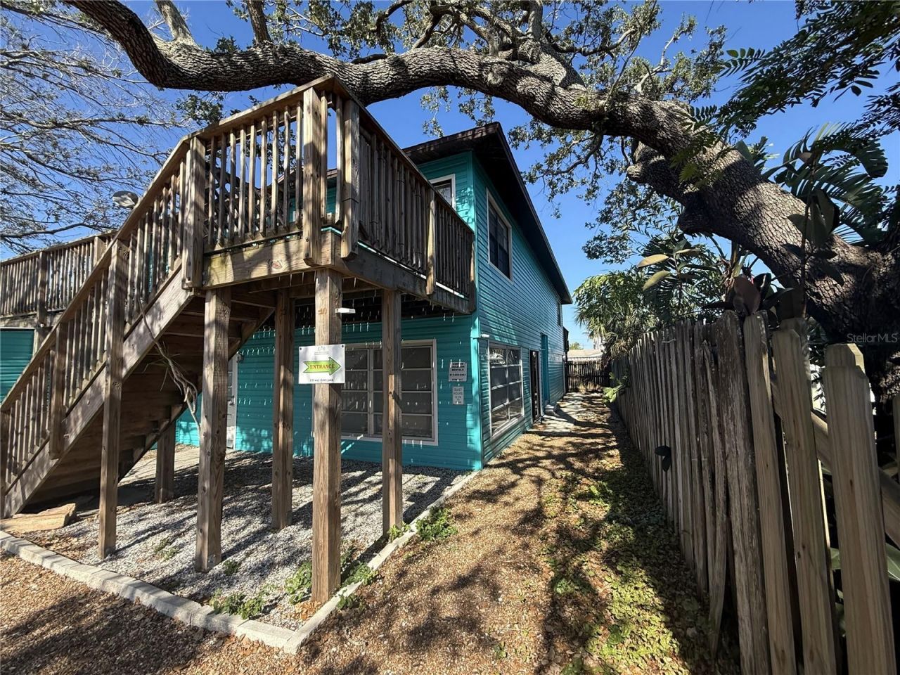 725 1st Street, Indian Rocks Beach, FL 33785 Photo