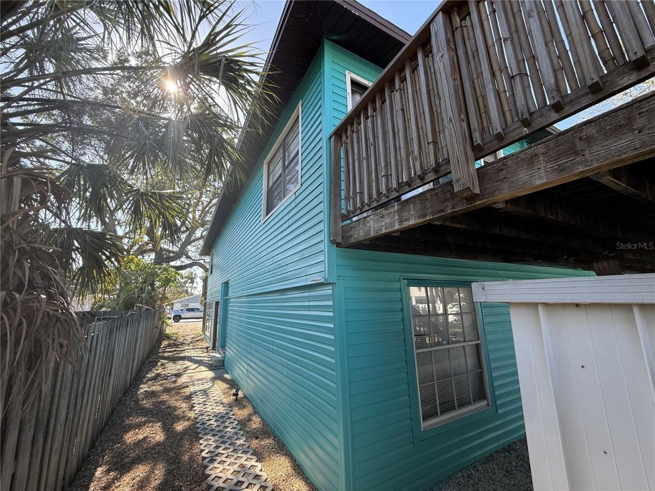 725 1st Street, Indian Rocks Beach, FL 33785 Photo