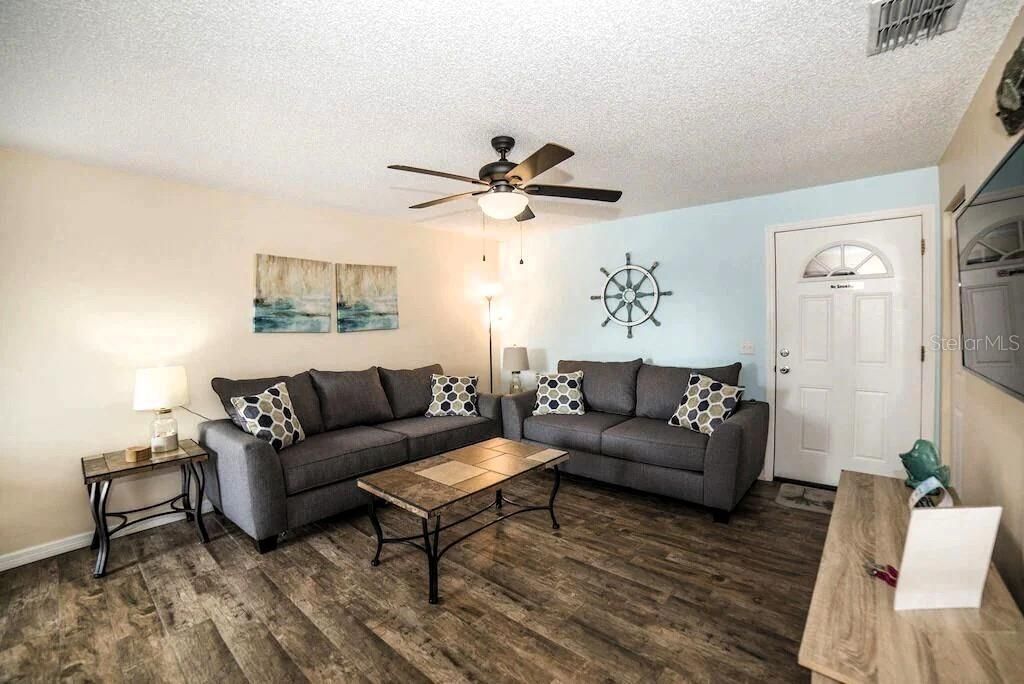 725 1st Street, Indian Rocks Beach, FL 33785 Photo
