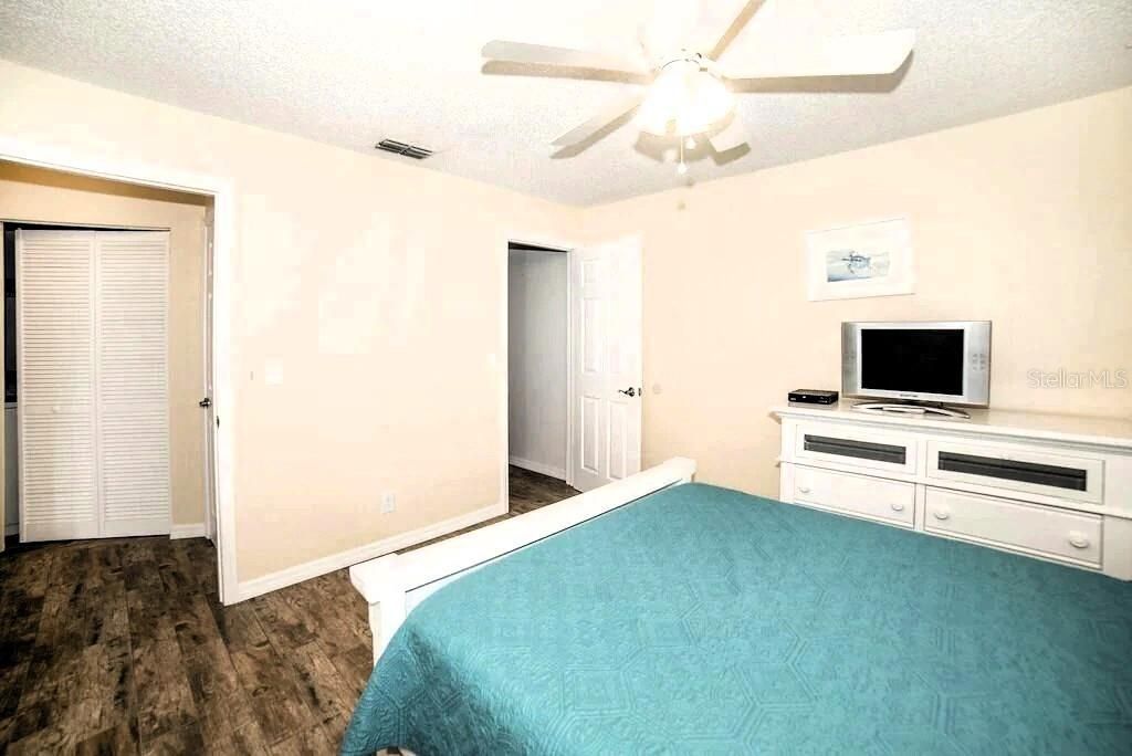 725 1st Street, Indian Rocks Beach, FL 33785 Photo